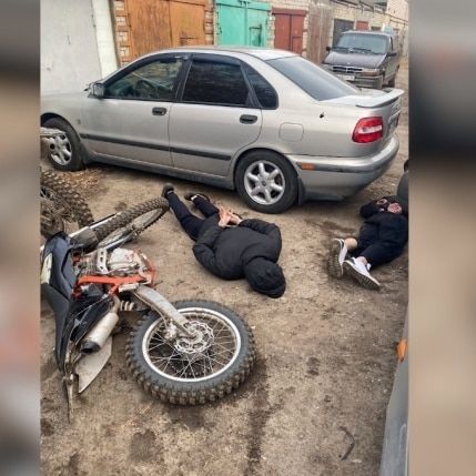В Зеленодольске злоумышленники связали охранника и угнали его авто и три мотоцикла