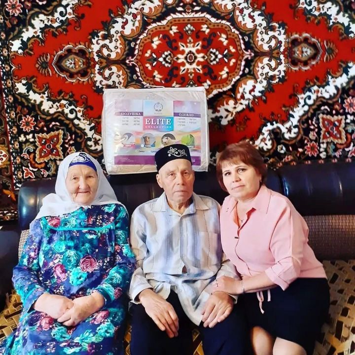 Житель Русско-Азелеевского района Минкарим Гилязев отметил 80-летний юбилей