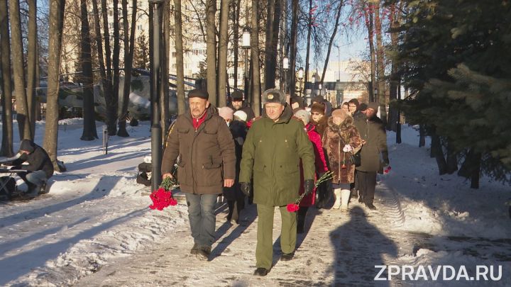 В Парке Победы вспоминали погибших в Чечне