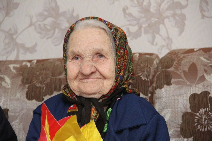 Секрет долголетия Марии Турунтаевой. В Зеленодольске живет единственный Герой соцтруда
