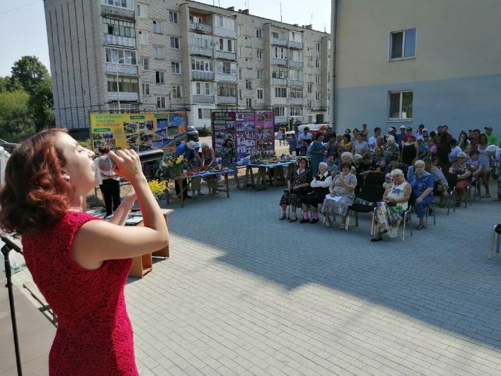 В Зеленодольске на ул.Загородная местные жители отметили праздник двора