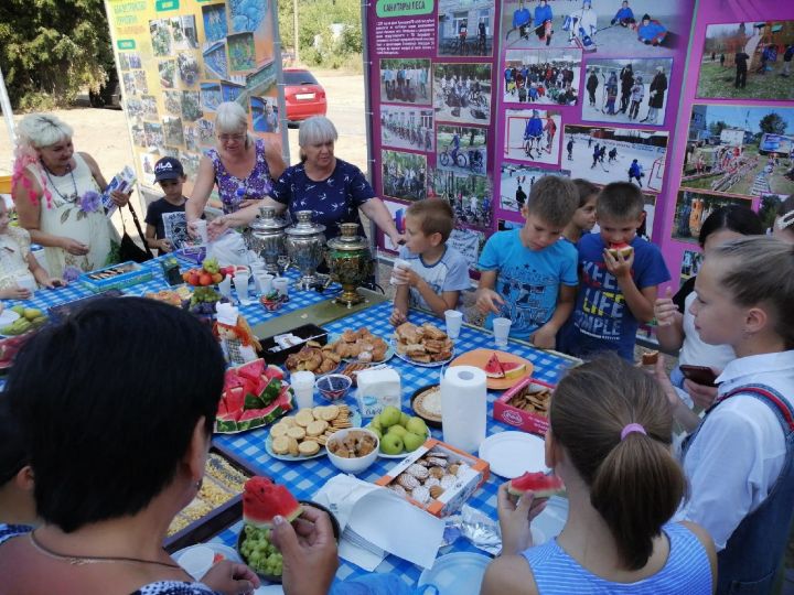 В Зеленодольске на ул.Загородная местные жители отметили праздник двора