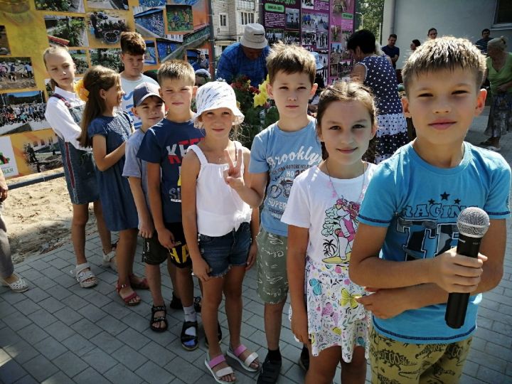 В Зеленодольске на ул.Загородная местные жители отметили праздник двора