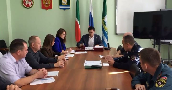 В ОГИБДД Зеленодольского района напоминает водителям о важности соблюдения ПДД