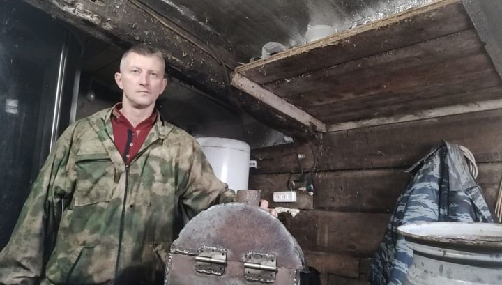 Надежная, как автомат Калашникова: Инженер, фермер Алексей Чигаров  продолжает делать печки-буржуйки для фронта