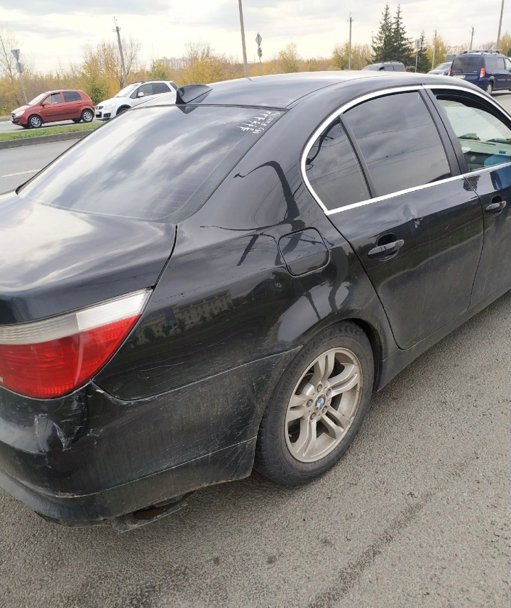За неуплату «букета» долгов изъята BMW