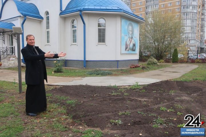«Молитва... над коммуникациями»: Никольский храм, построенный на перекрёстке труб, нуждается в помощи