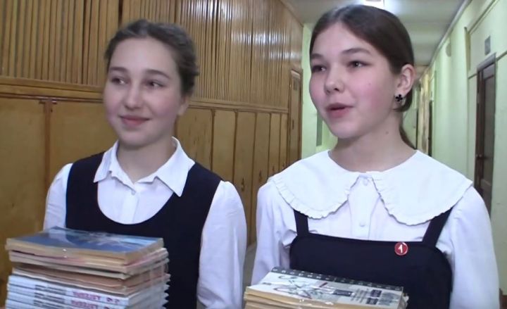 Бумбатл шагает по России. Зеленодольские учебные учреждения также приняли участие во всероссийской акции по сбору макулатуры