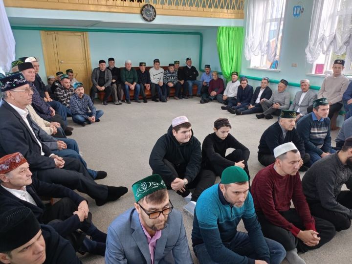 В Кугеево отметили юбилей мечети