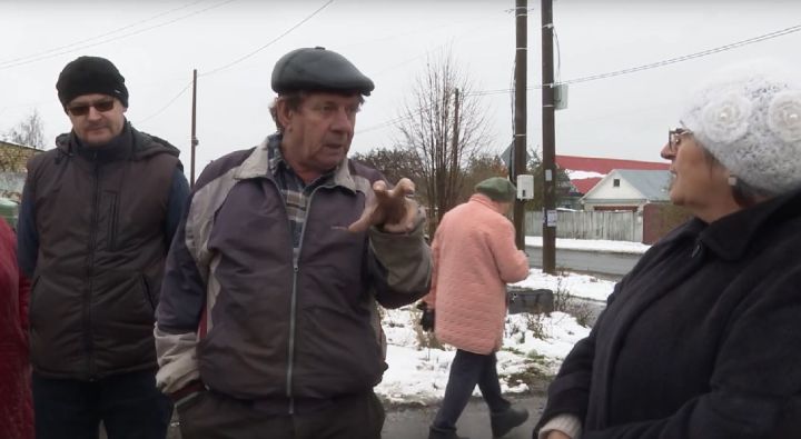 Оставить или убрать? Жильцы не могут договориться между собой на тему определения площадки для мусорных баков