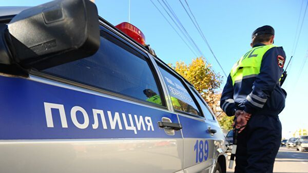Можно ли чаще ставить сотрудников ГИБДД на спуске с улицы Паратской на повороте в сторону Волжска? Там очень много нарушений
