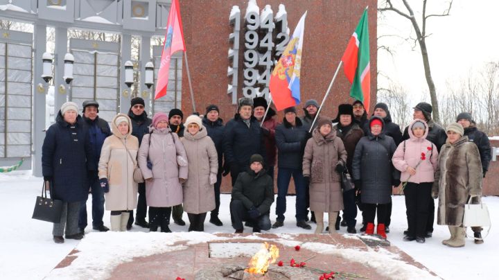 В Зеленодольске провели торжественный митинг в честь Дня Героев Отечества