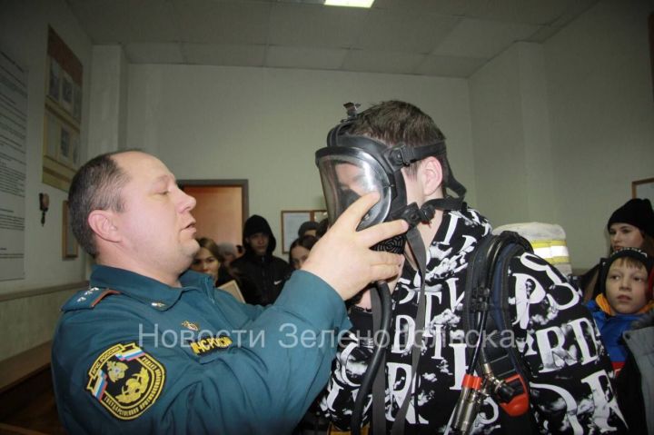 Музей пожарной охраны Зеленодольска принял воспитанников Нурлатского детского дома