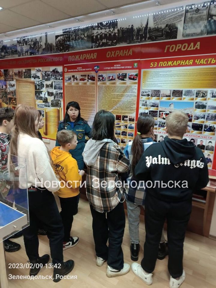 Музей пожарной охраны Зеленодольска принял воспитанников Нурлатского детского дома