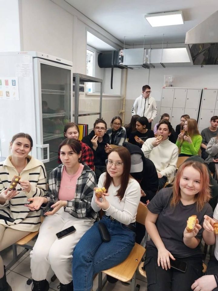 Вкусный мастер-класс прошёл в Зеленодольском механическом колледже