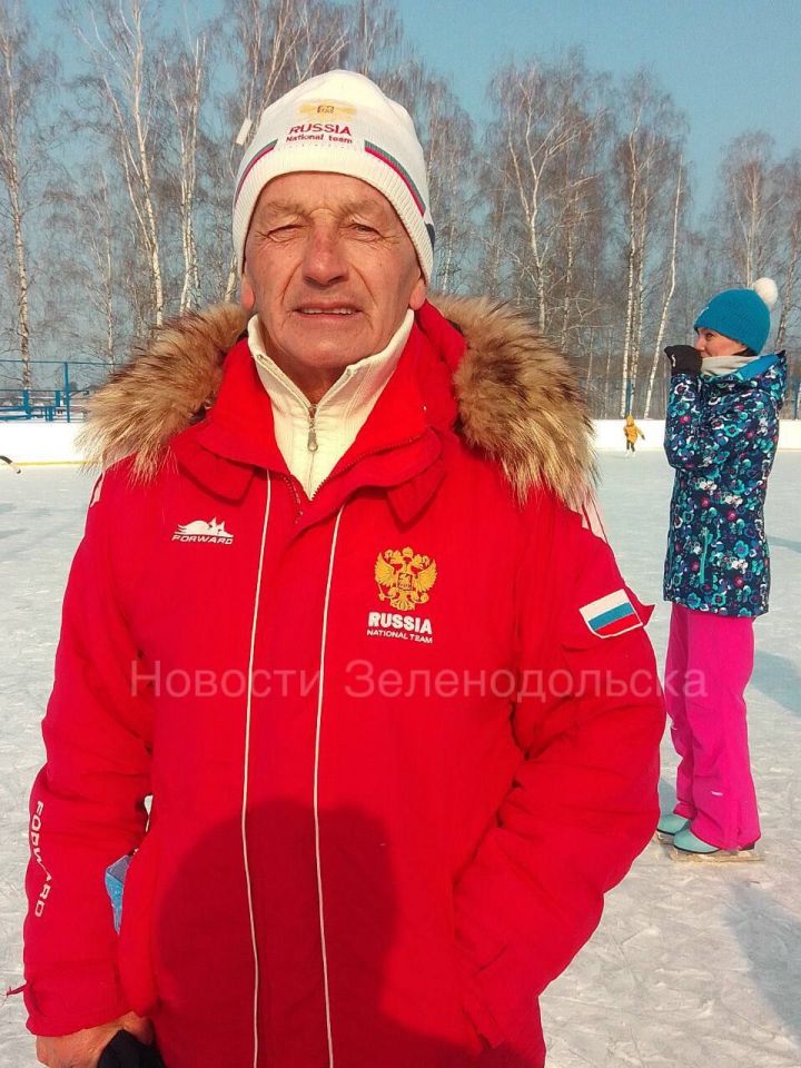 В ледовой коробке СК «Метеор» прошли соревнования на призы тренера по конькобежному спорту Хакима Валиуллина
