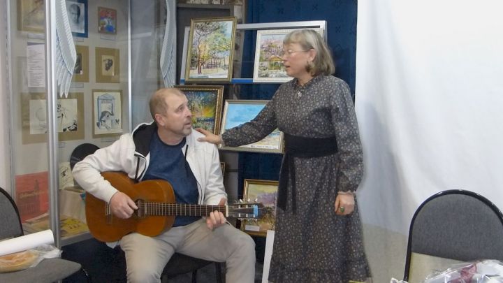 В Васильевском музее открылась выставка Владимира Афанасьева – врача, художника, барда