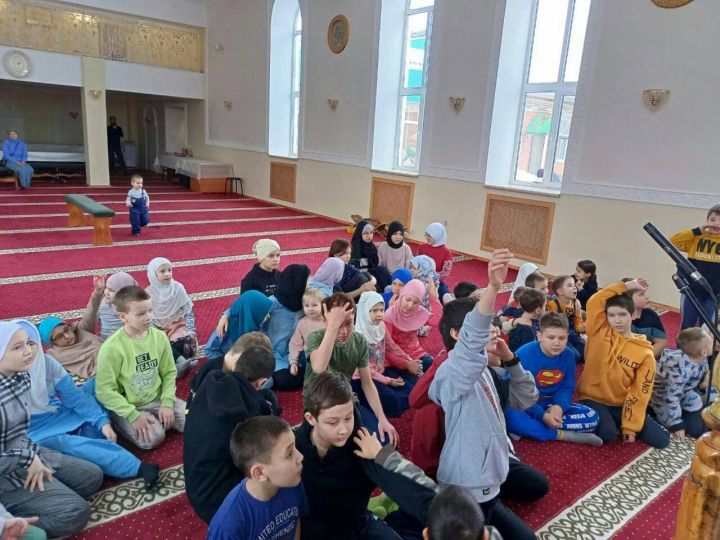 В зеленодольской мечети «Тарихи» прошёл квест для детей