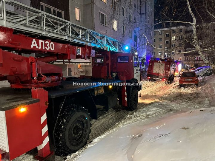 В Зеленодольске в многоквартирном доме произошел пожар