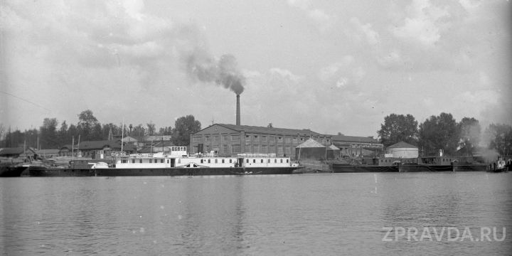 В фондах музея завода имени Горького хранится большое количество фотографий, рассказывающих о богатом прошлом старейшего предприятия нашего города