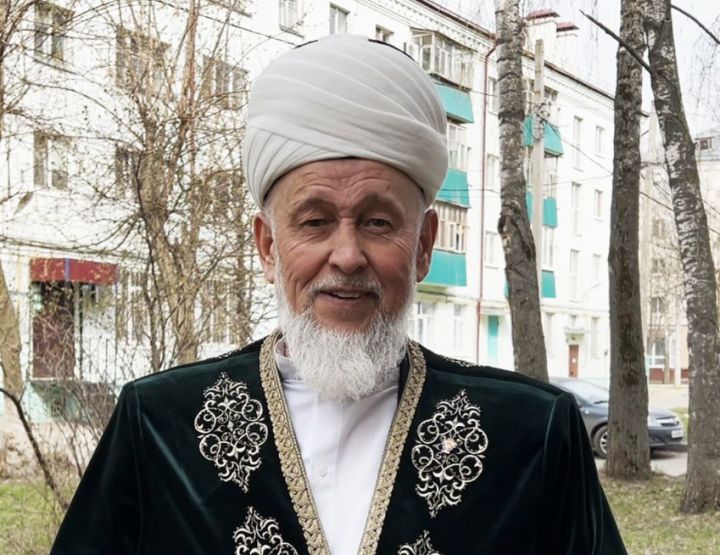Габдельхамит хазрат Зиннатуллин: «Позвольте мне от чистого сердца поздравить вас с праздником разговения Ураза-байрам»