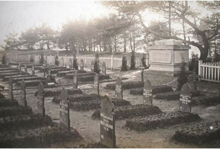 «Знать место, где покоятся предки». Татарская часть кладбища в Германии –в плачевном состоянии