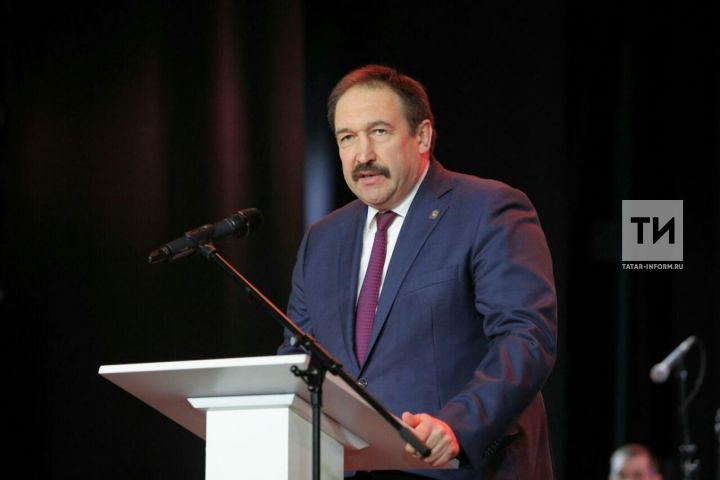 Алексей Песошин и Асгат Сафаров встретились в ЛНР с врачами из РТ