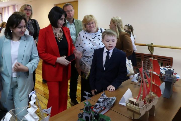 В зеленодольской гимназии №3 состоялось выездное заседание Консорциума по развитию школьного инженерно-технологического образования