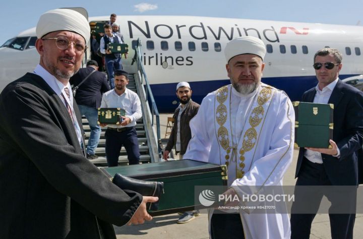В Казань из Дагестана привезли священные реликвии пророка Мухаммада и его сподвижников