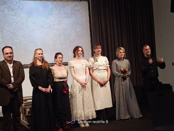 Новое десятилетие театра «Хамелеон» актеры отметили пьесой Чехова