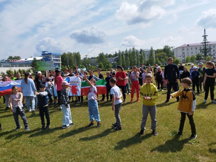 Акция «10 тысяч шагов» состоялась в парке «Авангард»