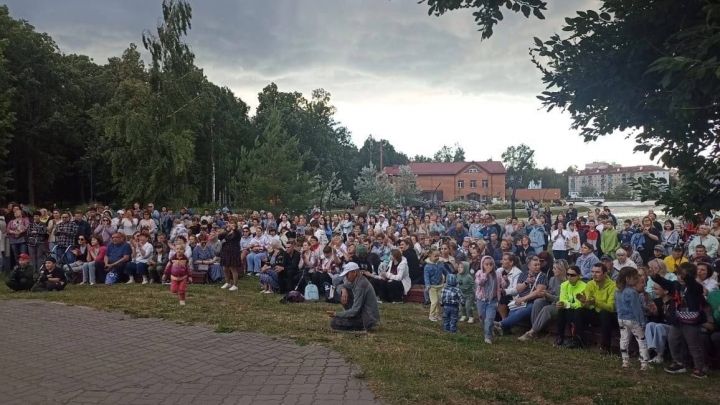 В Зеленодольске состоялся концерт памяти Виктора Цоя на городском озере