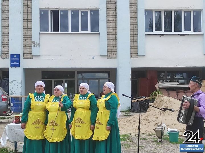 Сотрудники Бишнинского ДК провели мероприятие для пожилых жителей села