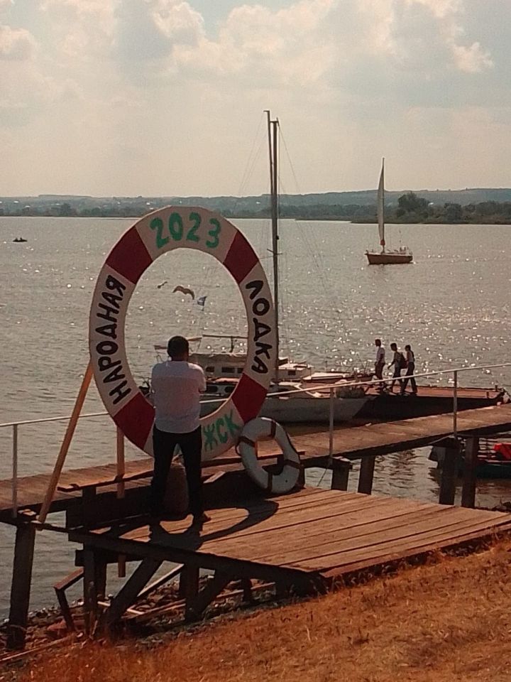 «Народная лодка»: Третий фестиваль речного образа жизни и ремесел «Народная лодка» открылся на остров-граде Свияжск