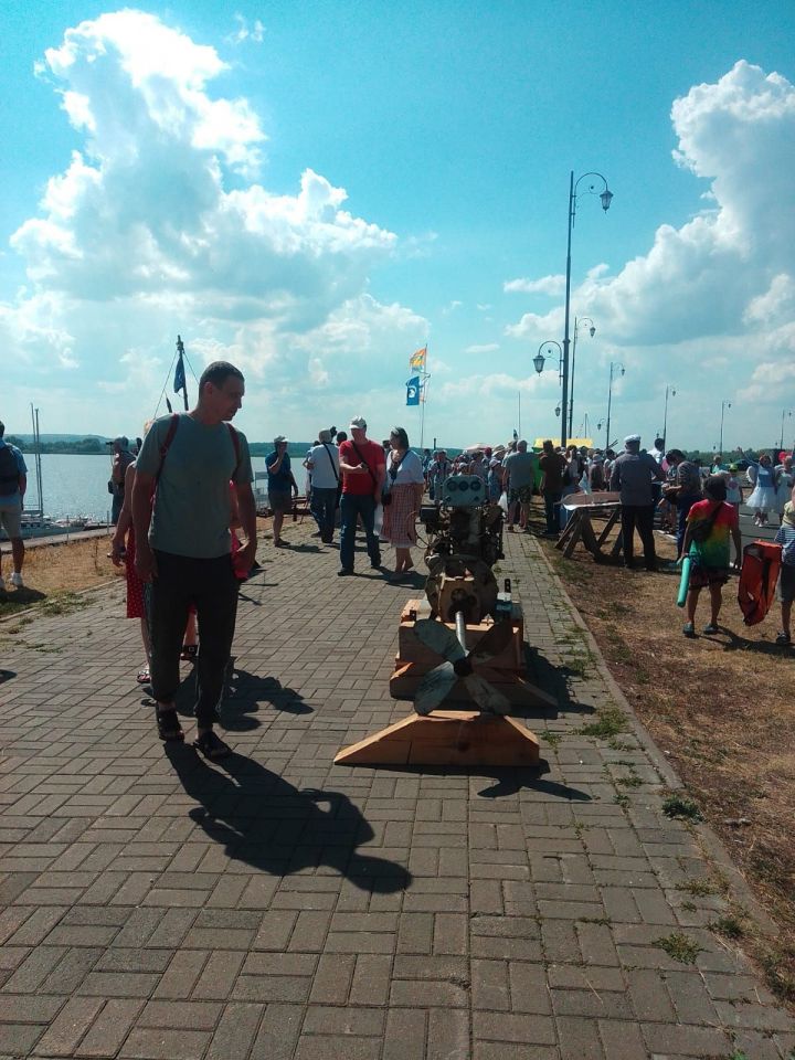 «Народная лодка»: Третий фестиваль речного образа жизни и ремесел «Народная лодка» открылся на остров-граде Свияжск