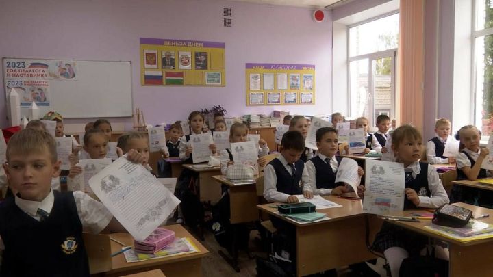 Зеленодольские школьники написали письма бойцам батальонов «Барс-13» и «Алга»