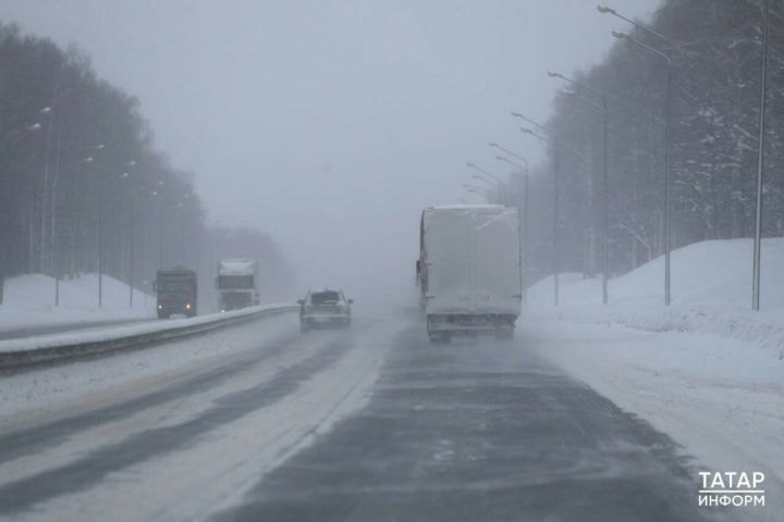 Татарстане ограничили движение автобусов и грузового авто