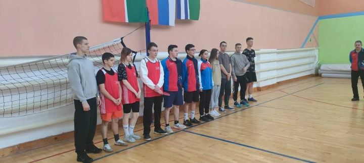 В Центре творчества города Зеленодольска состоялся турнир по настольному теннису среди студенческих отрядов