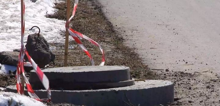 На сходе граждан в Зеленодольском районе пожаловались на старую систему водоотведения