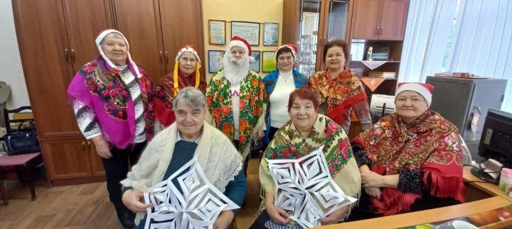 В Осиновском Доме культуры состоялись «Рождественские встречи» с участницами Народного хора ветеранов труда «Ивушка»