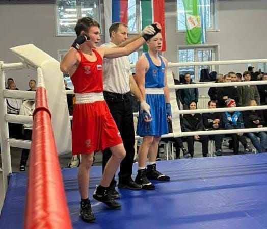 Ученик зеленодольского лицея №18 им. Ломоносова одержал победу на межрегиональном турнире по боксу