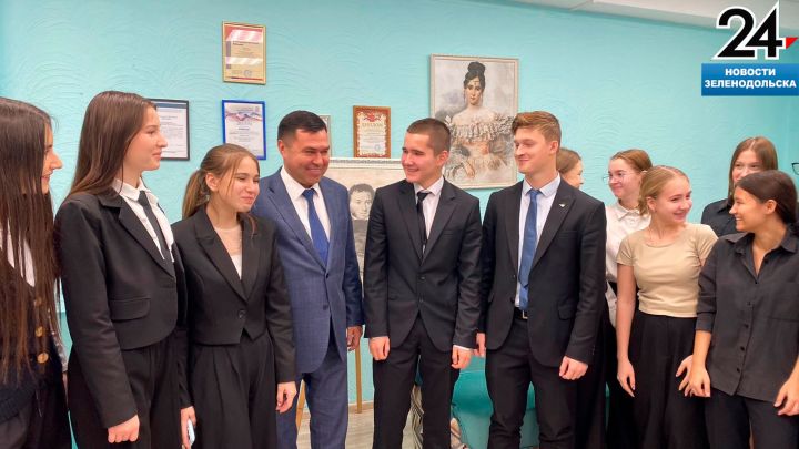 Управляющий директор «Казанькомпрессормаш» поддерживает родной зеленодольский лицей №9