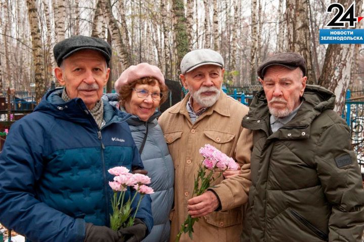 В День памяти Константина Васильева в мемориальном музее провели музыкально-поэтическую встречу
