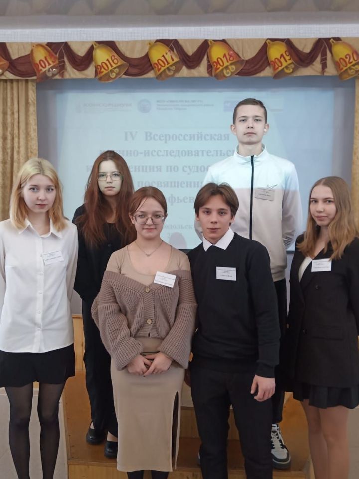 Профессионалы у станка