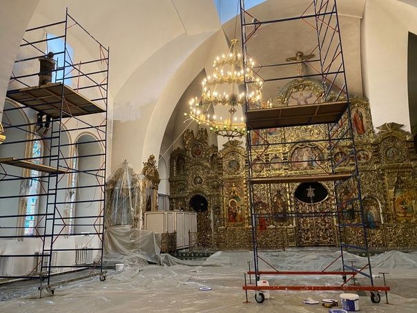 В Троицком соборе Раифского монастыря идёт ремонт