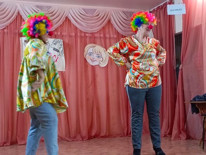 В Зеленодольском обществе глухих отметили Первоапрельский праздник смеха
