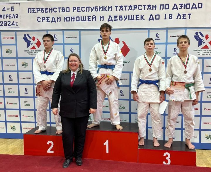 Зеленодолец выиграл первенство РТ по дзюдо