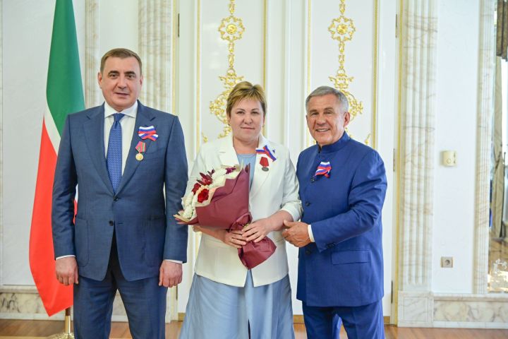Государственная награда — работнице POZIS