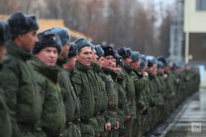 Любой призывник имеет право выбрать между срочной службой и контрактом