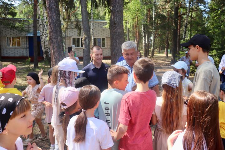 Михаил Афанасьев провел объезд детских лагерей в Зеленодольске